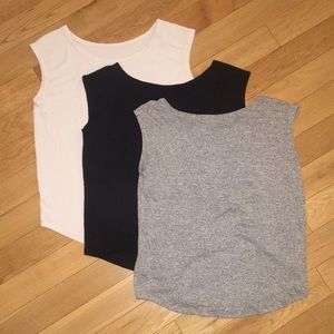 GAP off the shoulder shirt